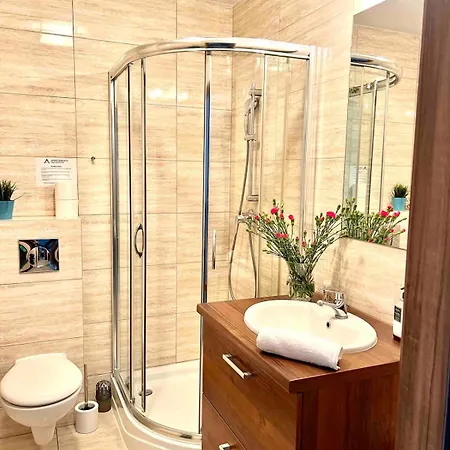 Ku Sloncu - Rozewie - 150 M Od Plazy, Sauna, Basen, Plac Zabaw, Parking *